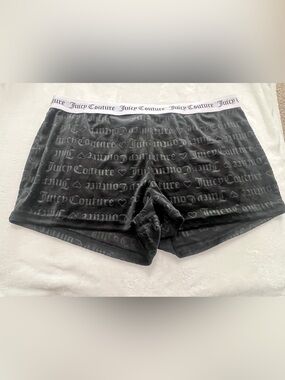 Juicy Couture Black Velour embossed Logo Shorts large NWOT